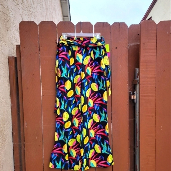 Nwt Tabitha Brown palazzo fruit print pants 👖 - Picture 1 of 10